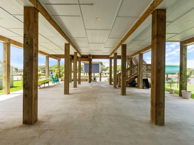 793 County Road 291, Sargent, TX 77414