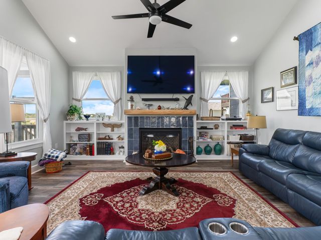 793 County Road 291, Sargent, TX 77414
