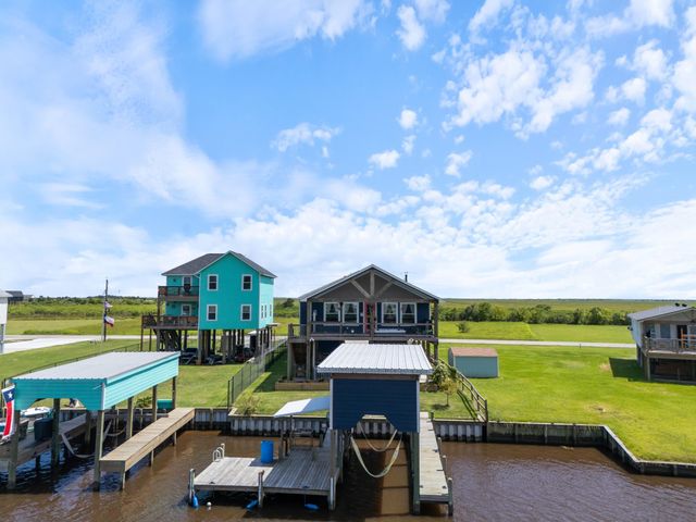793 County Road 291, Sargent, TX 77414