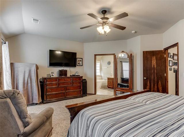 10901 SW 31st Street, Yukon, OK 73099