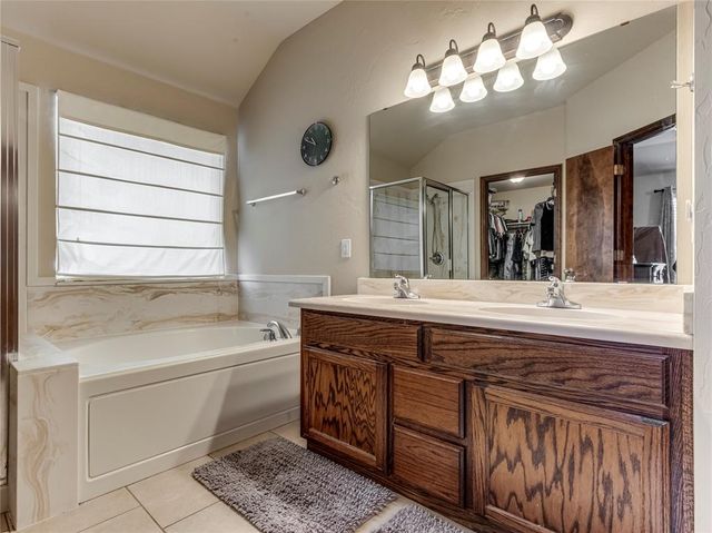 10901 SW 31st Street, Yukon, OK 73099