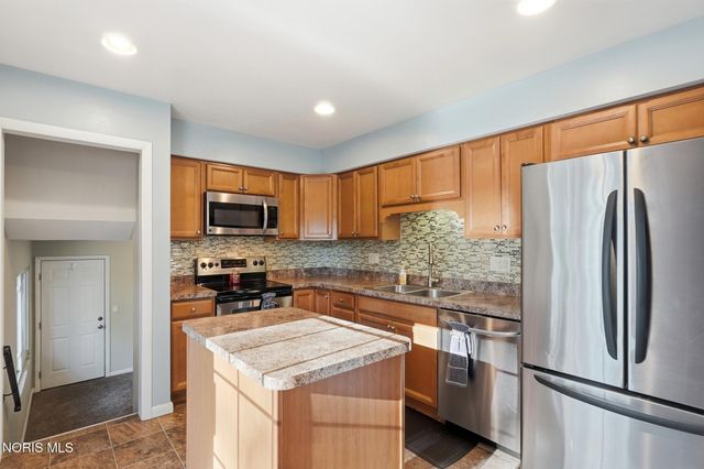 1022 Scribner Street, Maumee, OH 43537