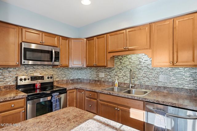 1022 Scribner Street, Maumee, OH 43537