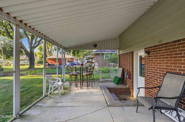 1022 Scribner Street, Maumee, OH 43537