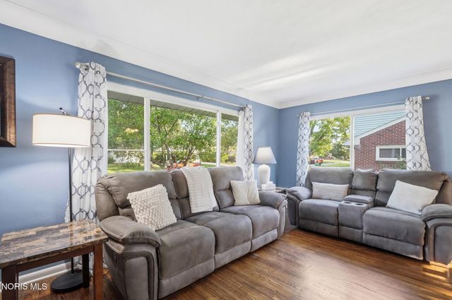 1022 Scribner Street, Maumee, OH 43537