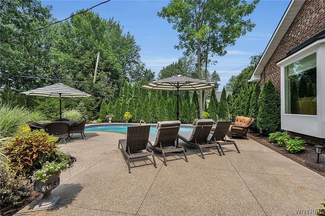 160 Rollingwood Street, Amherst, NY 14221
