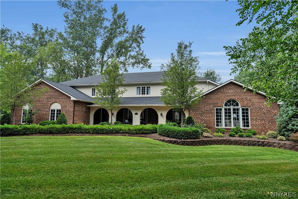 160 Rollingwood Street, Amherst, NY 14221