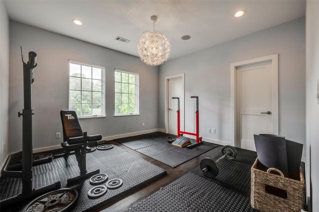 2815 Albans Road, Houston, TX 77005