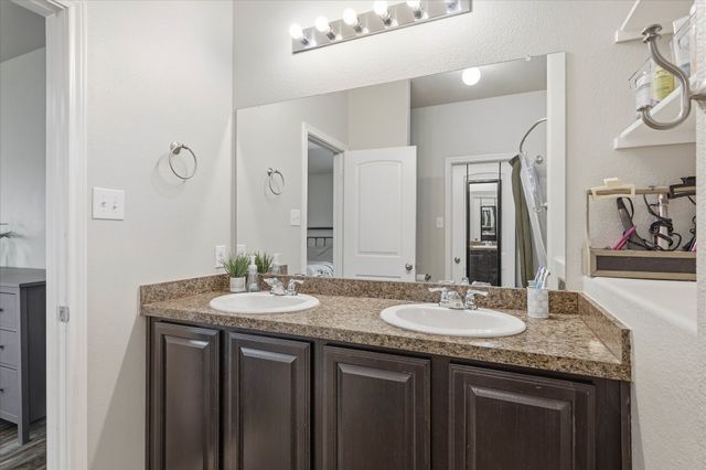 406 Calder Lane, Ponder, TX 76259