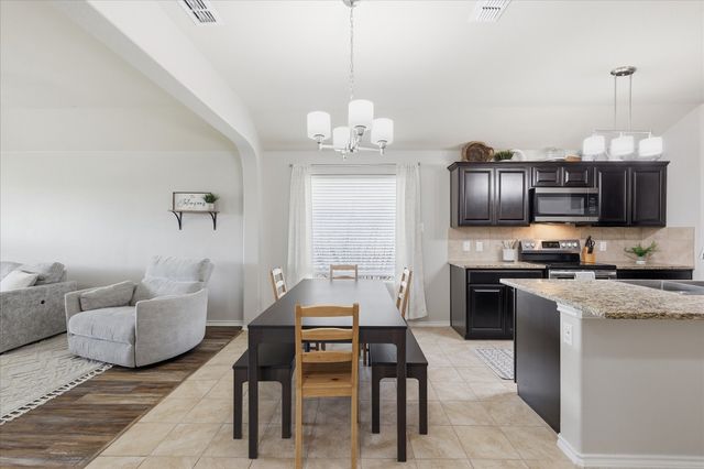 406 Calder Lane, Ponder, TX 76259