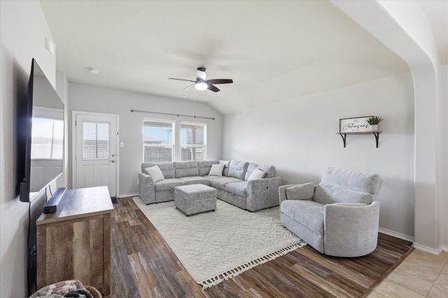 406 Calder Lane, Ponder, TX 76259