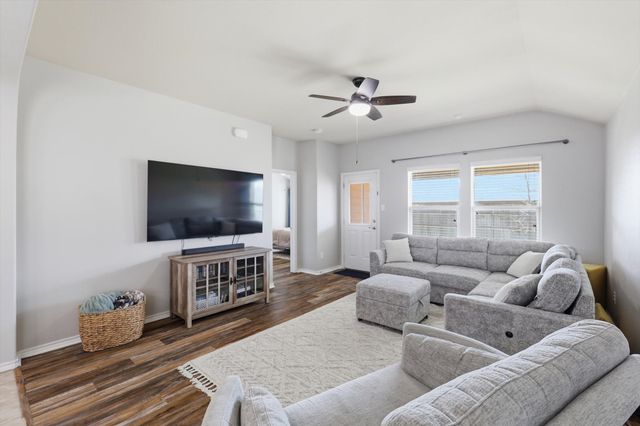 406 Calder Lane, Ponder, TX 76259