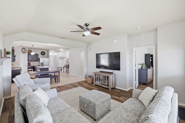 406 Calder Lane, Ponder, TX 76259