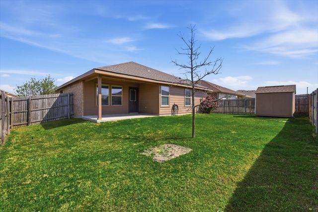 406 Calder Lane, Ponder, TX 76259