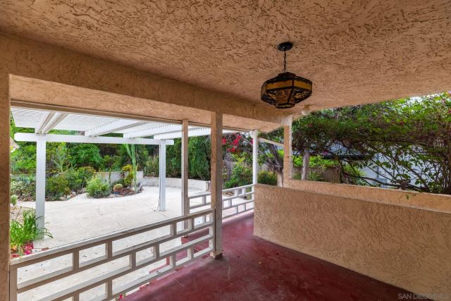 8231 Roy St, Lemon Grove, CA 91945