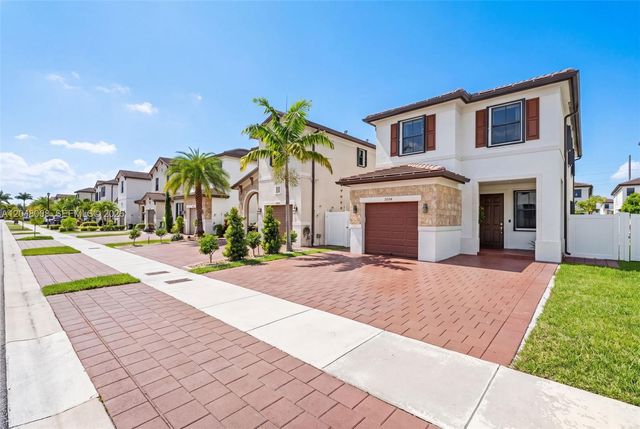 11024 W 35th Ln, Hialeah, FL 33018