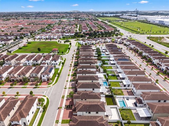 11024 W 35th Ln, Hialeah, FL 33018