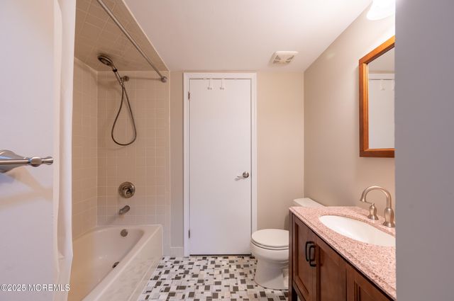 157 Tulip Lane, Freehold, NJ 07728