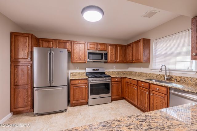 157 Tulip Lane, Freehold, NJ 07728