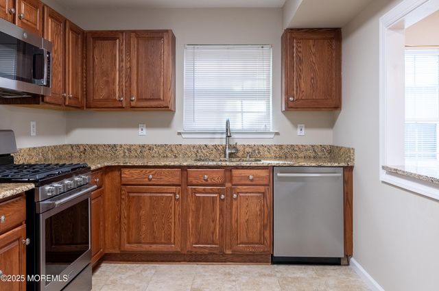 157 Tulip Lane, Freehold, NJ 07728