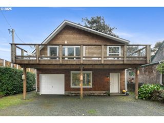 58 Washington Ave, Manzanita, OR 97130