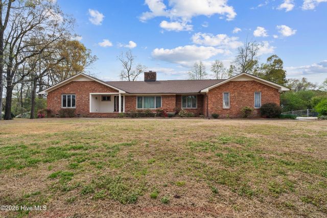 4318 Country Club Drive N, Wilson, NC 27896