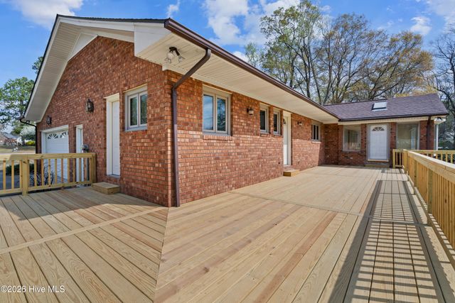 4318 Country Club Drive N, Wilson, NC 27896