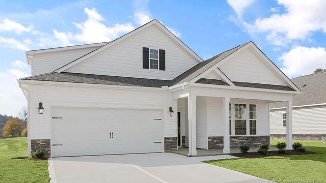 421 Thistle Meadow Lane, Aberdeen, NC 28315