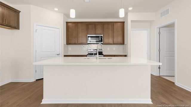 421 Thistle Meadow Lane, Aberdeen, NC 28315