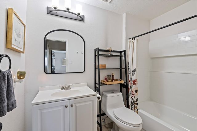 16710 Nina Drive, Friendswood, TX 77546