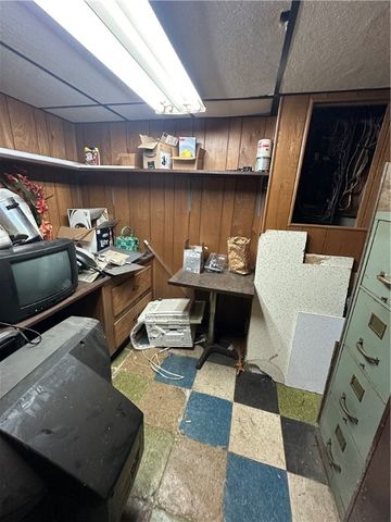 900 Park Avenue, Castle Shannon, PA 15234