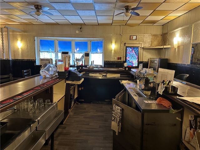 900 Park Avenue, Castle Shannon, PA 15234