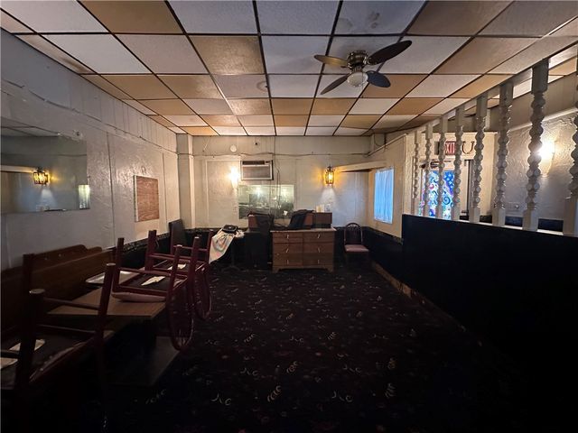 900 Park Avenue, Castle Shannon, PA 15234