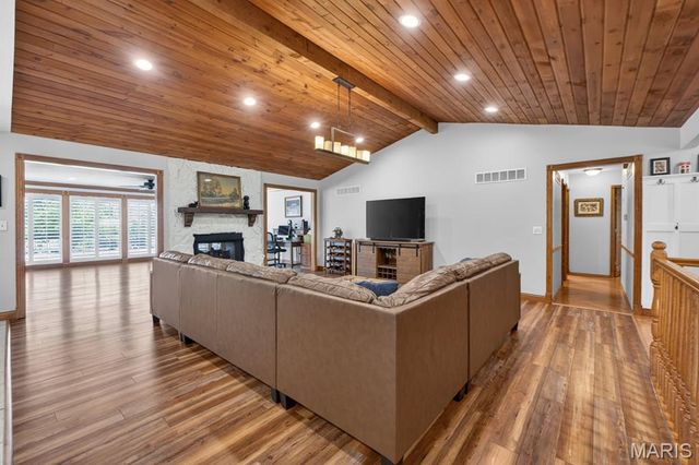 2042 Saint Paul Road, O'fallon, MO 63366