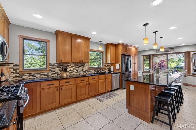 2042 Saint Paul Road, O'fallon, MO 63366