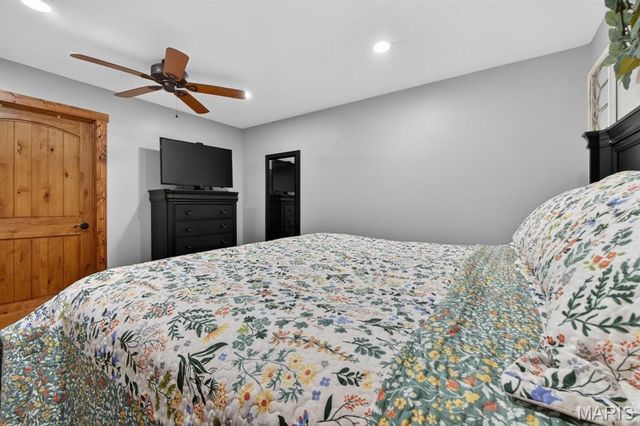 2042 Saint Paul Road, O'fallon, MO 63366