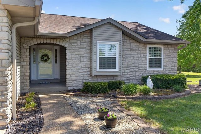 2042 Saint Paul Road, O'fallon, MO 63366