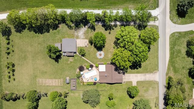 2042 Saint Paul Road, O'fallon, MO 63366