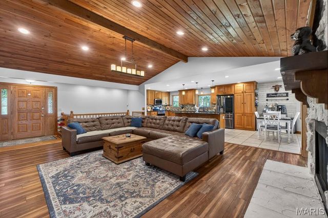2042 Saint Paul Road, O'fallon, MO 63366