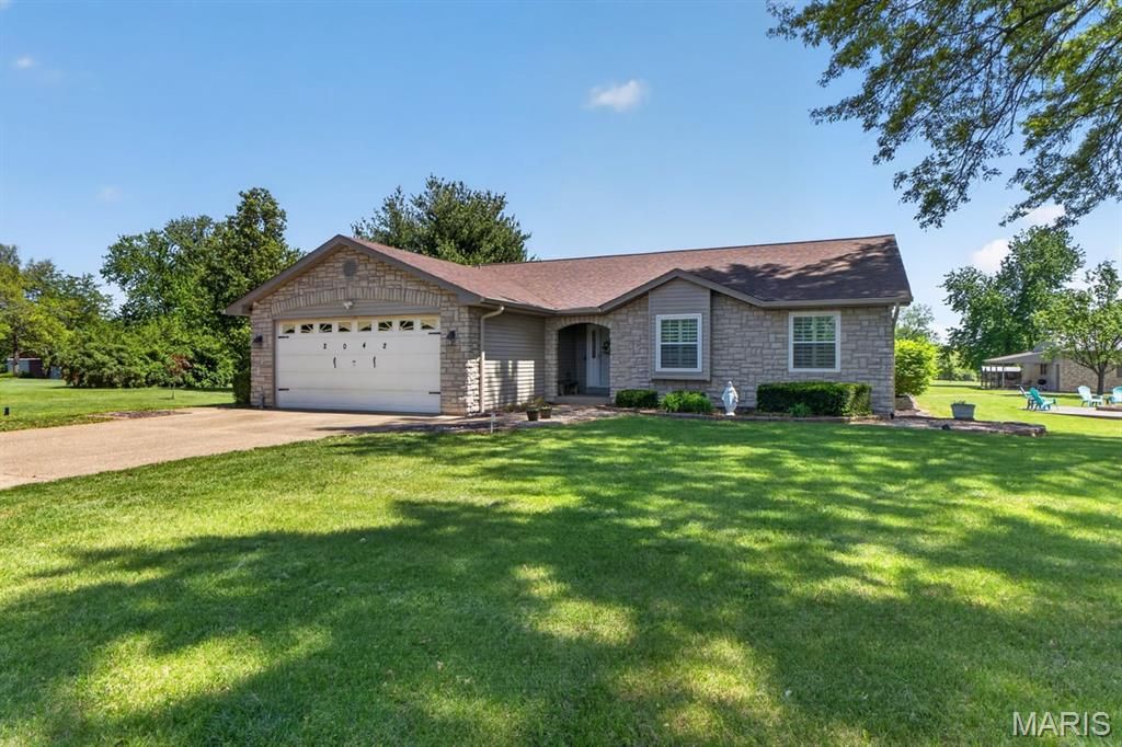 2042 Saint Paul Road, O'fallon, MO 63366