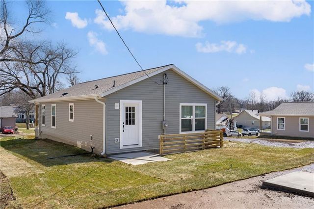 2726 N 21st Place, Kansas City, KS 66104