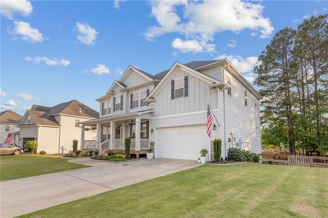 162 Lost Creek Boulevard, Dallas, GA 30132
