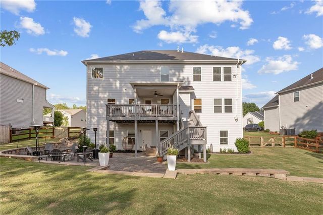 162 Lost Creek Boulevard, Dallas, GA 30132