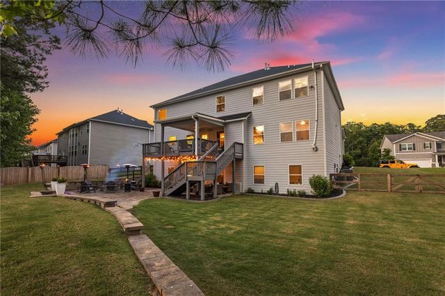 162 Lost Creek Boulevard, Dallas, GA 30132