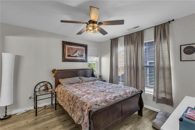 408 Eisenhower Road, Baldwin City, KS 66006