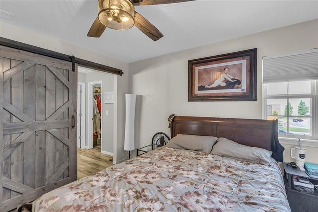 408 Eisenhower Road, Baldwin City, KS 66006
