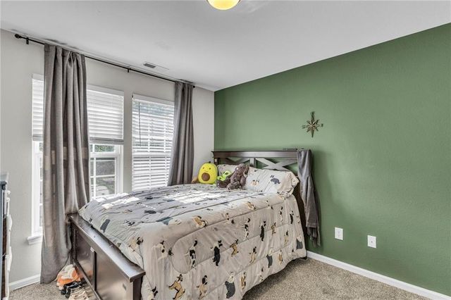 408 Eisenhower Road, Baldwin City, KS 66006