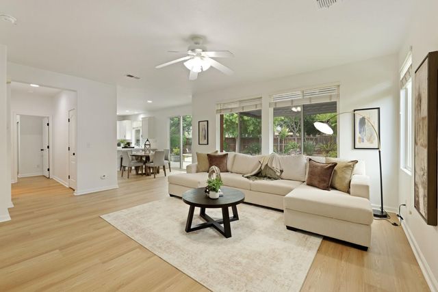 1883 Oswego Ct, Tracy, CA 95304