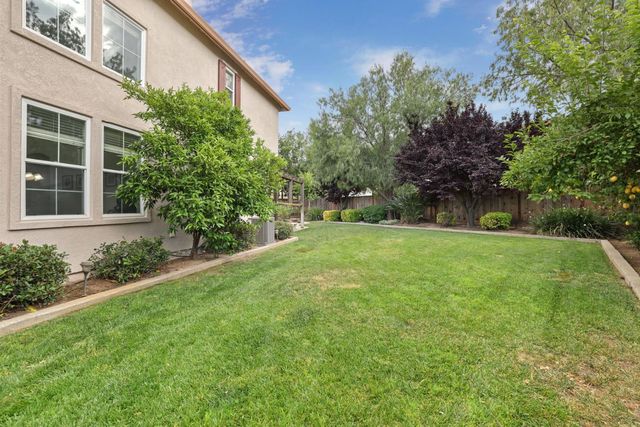 1883 Oswego Ct, Tracy, CA 95304