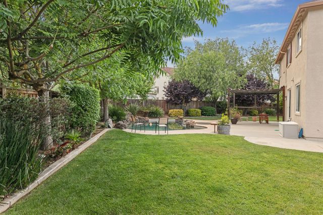 1883 Oswego Ct, Tracy, CA 95304